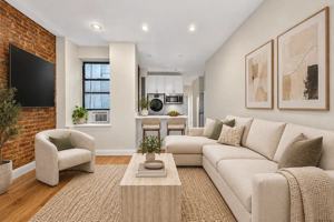 featured image of 2 Bank St #9