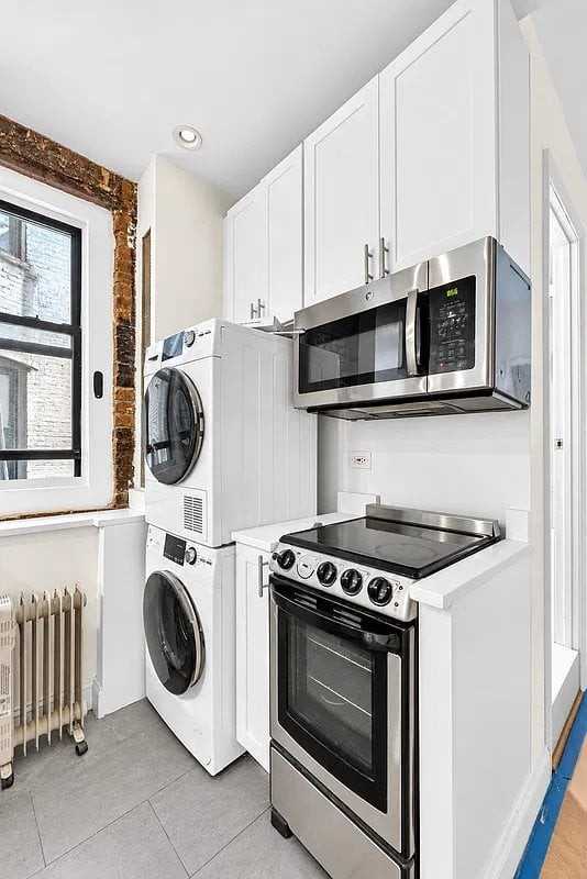 2 Bank St #9 - Photo 6 of 8