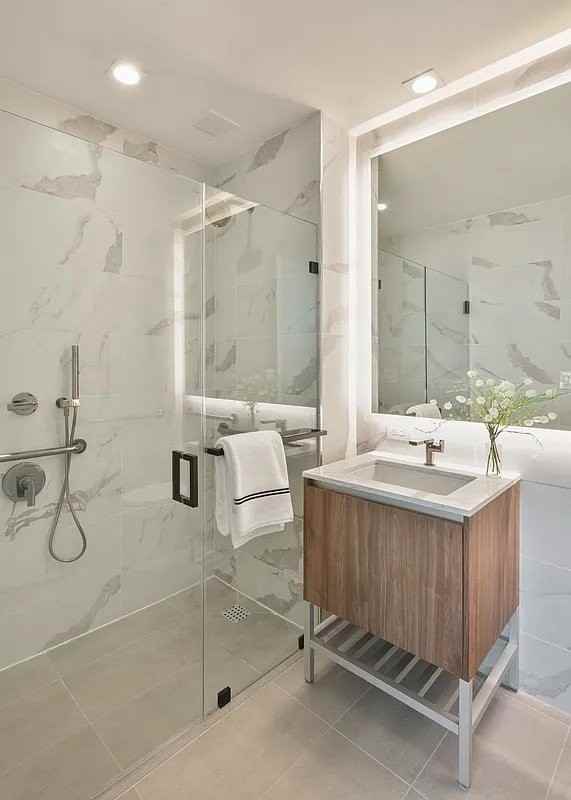W 30th St #11C - Photo 5 of 20