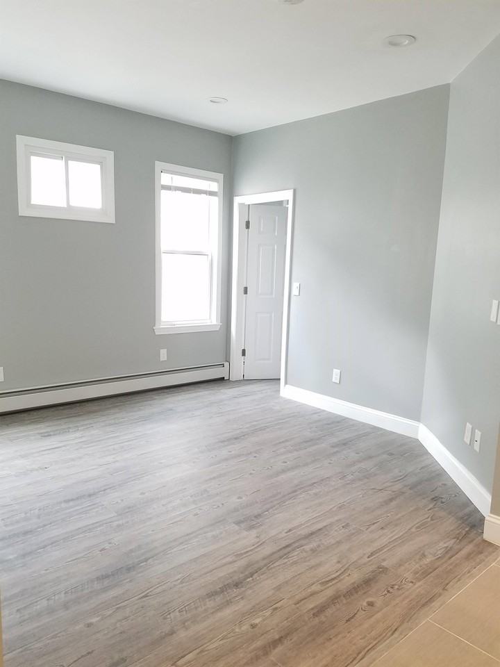 424 Bowdoin Street - Photo 6 of 10