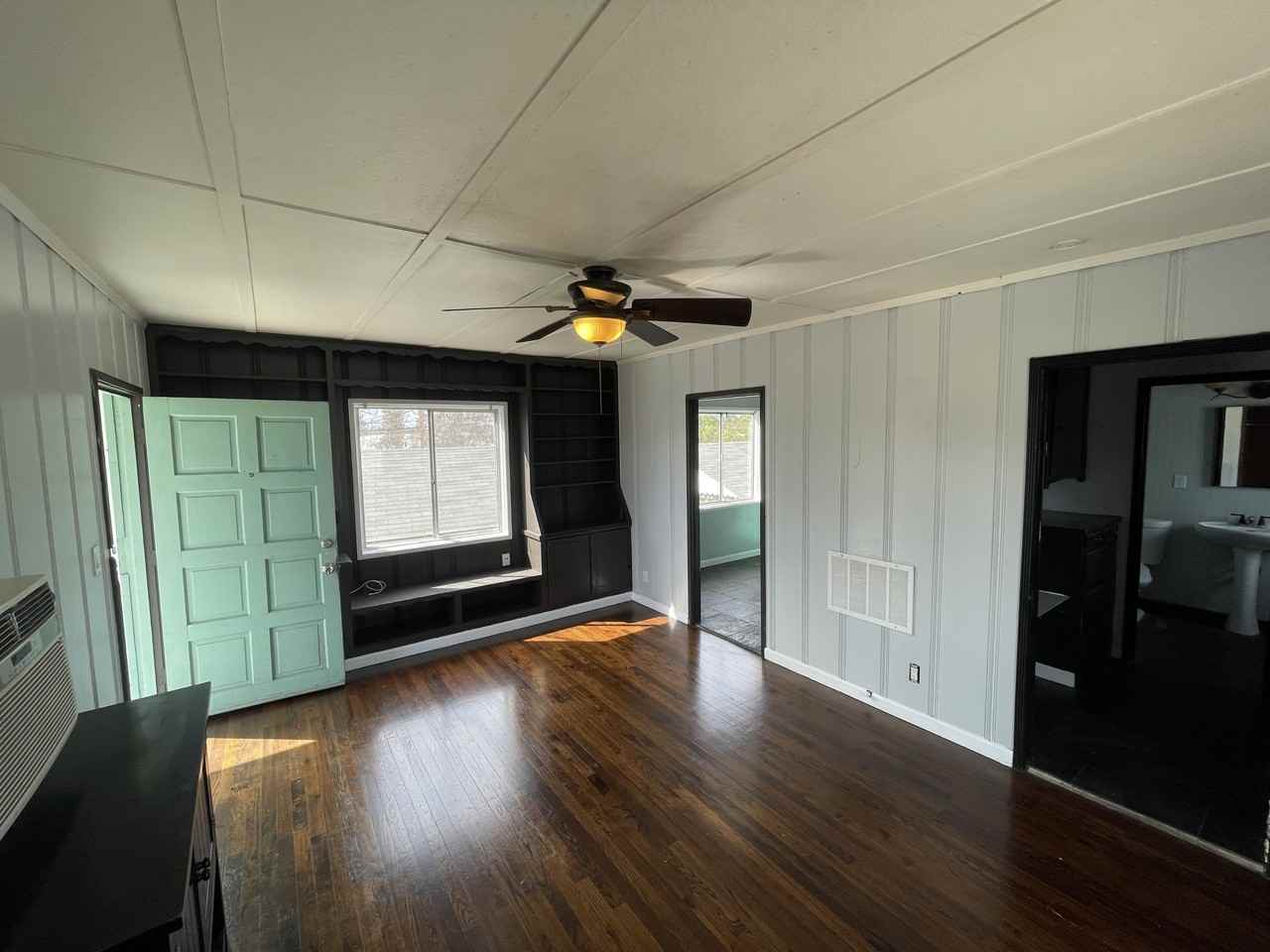 River Street Villas - Photo 2 of 20