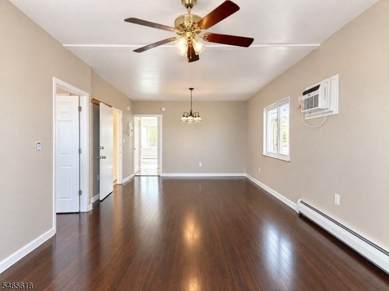 515 Richford Ter #2 - Photo 2 of 15