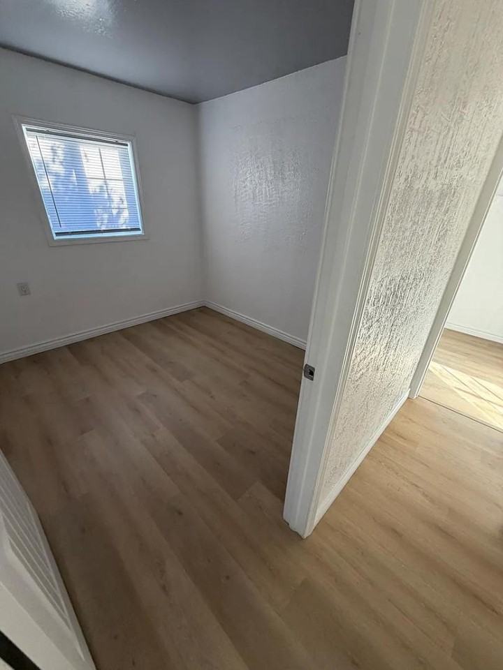 41 Sanrive Avenue - Photo 2 of 7