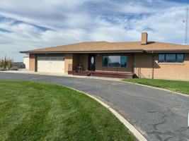 featured image of 454 E Highway 81