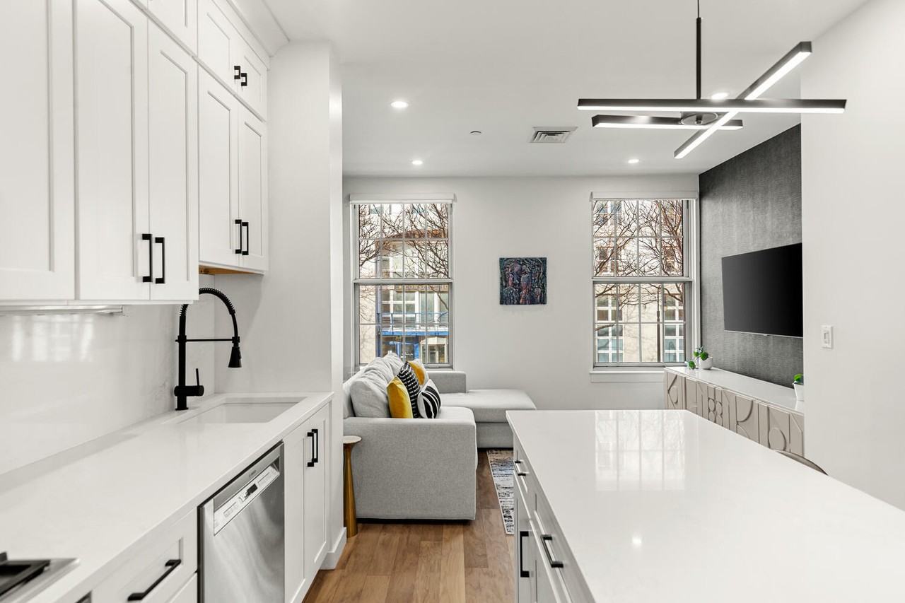 45 1st Ave #202 - Photo 4 of 14