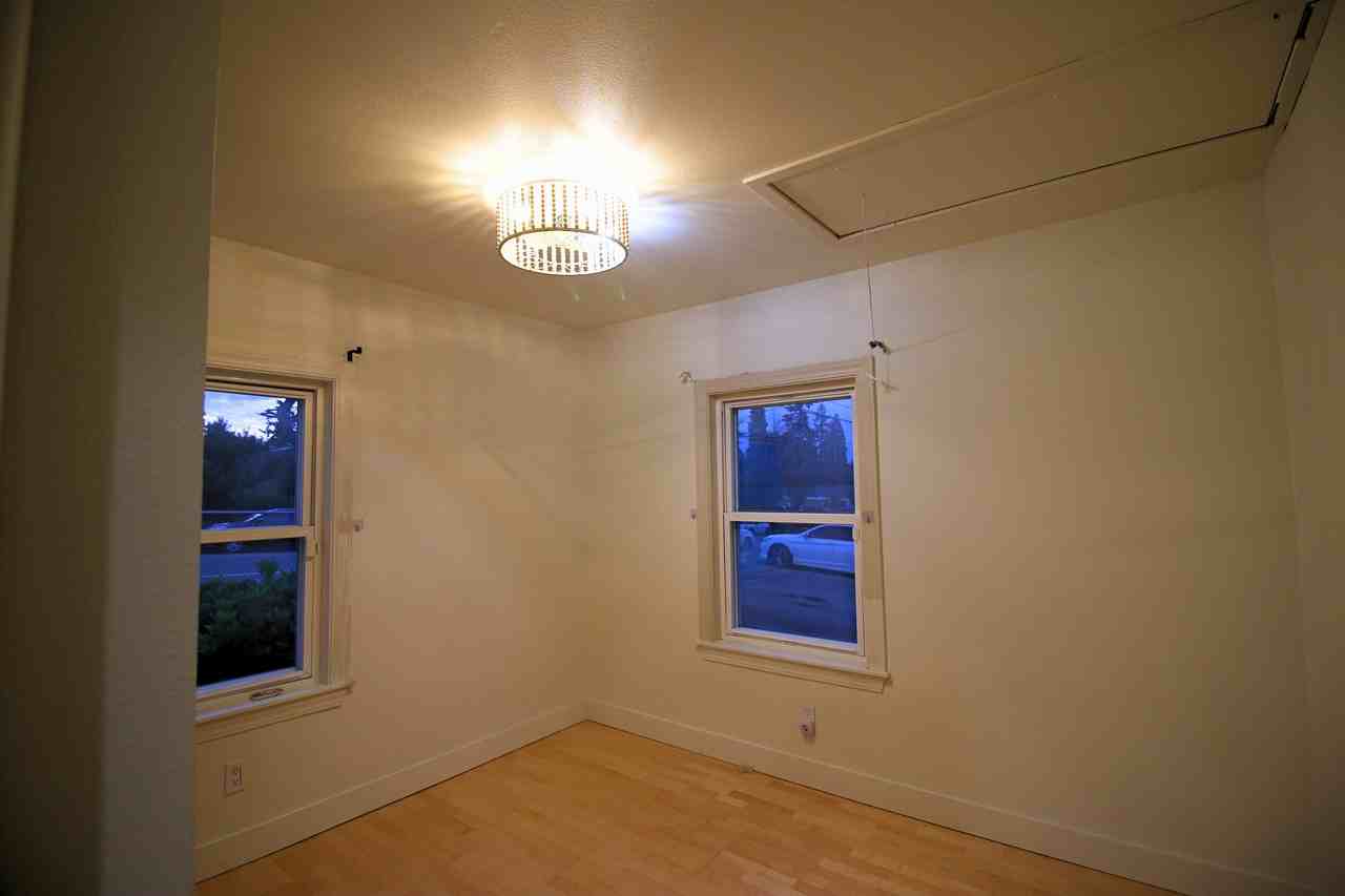 12630 24th Ave S - Photo 6 of 13