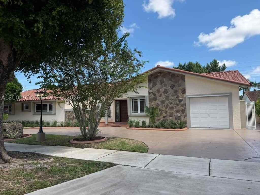5223 Sw 102nd Ct #0 - Photo 4 of 8