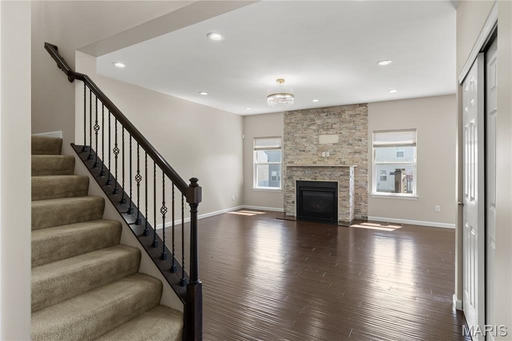 184 Berry Manor Cir - Photo 4 of 38