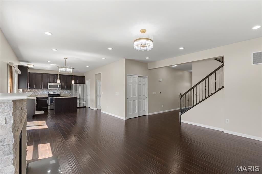 184 Berry Manor Cir - Photo 7 of 38