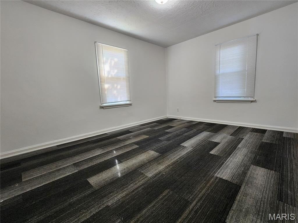 128 Deane Ct - Photo 6 of 18