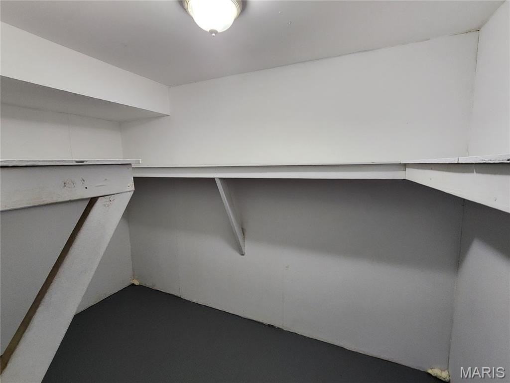 128 Deane Ct - Photo 7 of 18