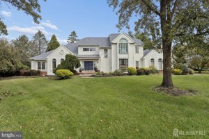 featured image of 17 Glacier Dr