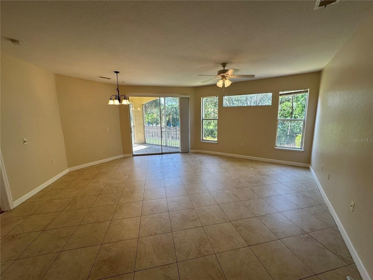 1408 Lake Shadow Cir #1102 - Photo 3 of 18