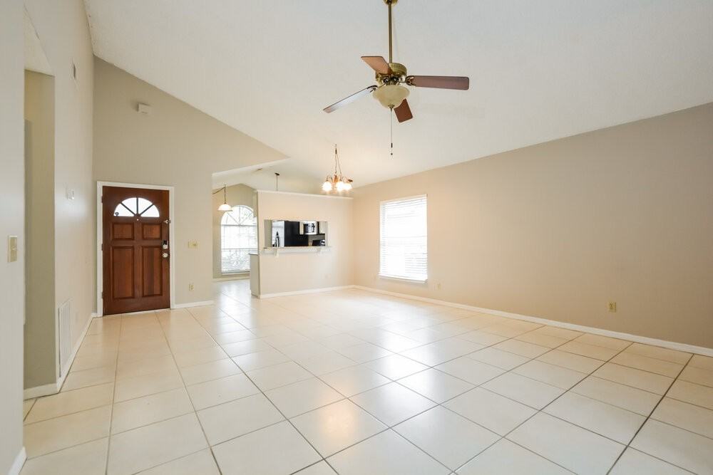 1014 Gotwalt Dr - Photo 3 of 16