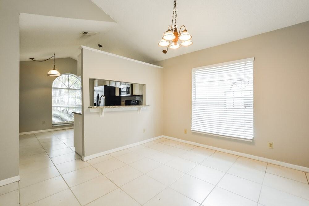 1014 Gotwalt Dr - Photo 5 of 16