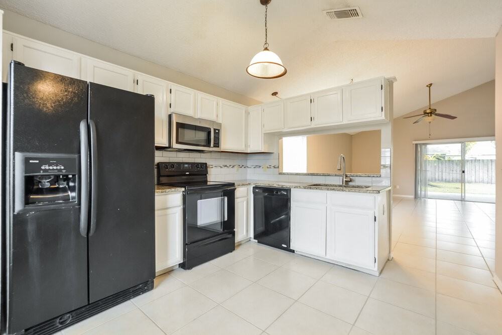 1014 Gotwalt Dr - Photo 6 of 16