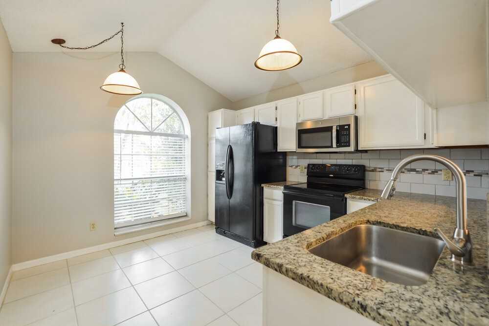 1014 Gotwalt Dr - Photo 7 of 16