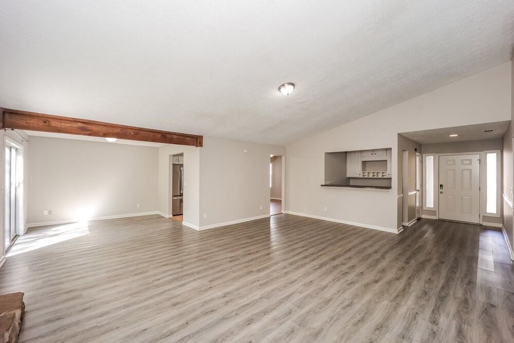 255 Springtree Ct - Photo 4 of 16