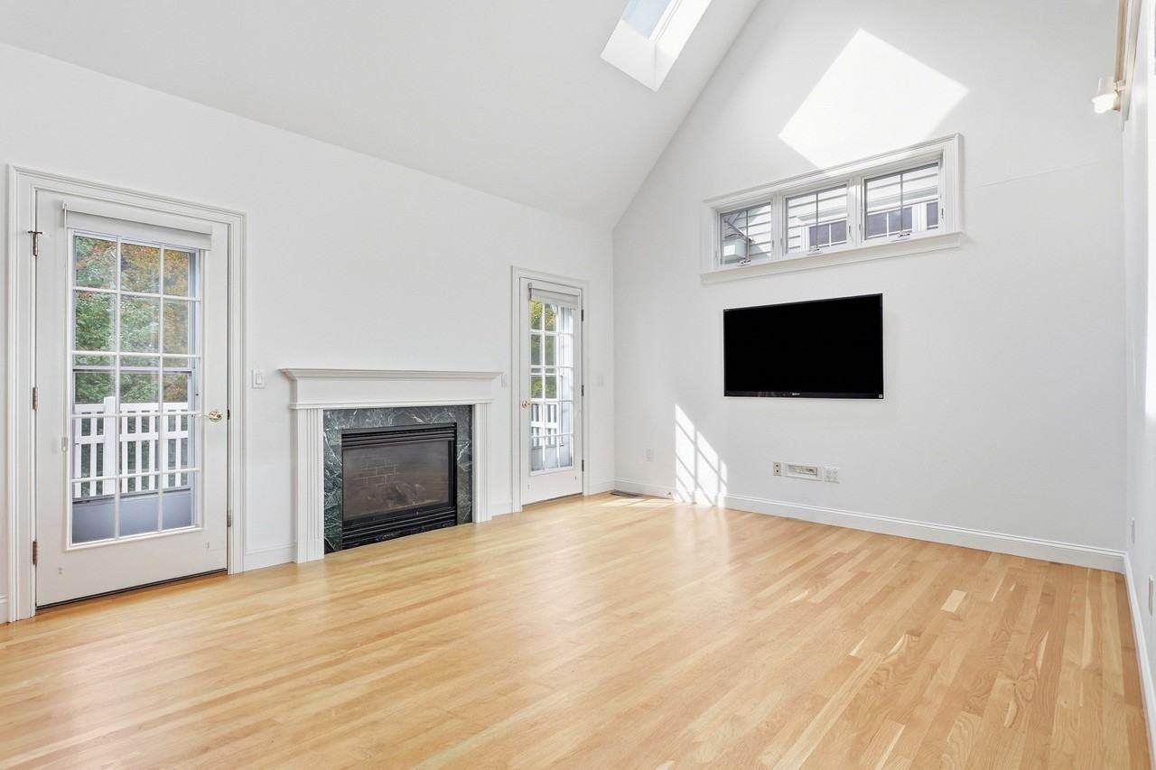 19 Meyer Hill Dr #19 - Photo 5 of 41
