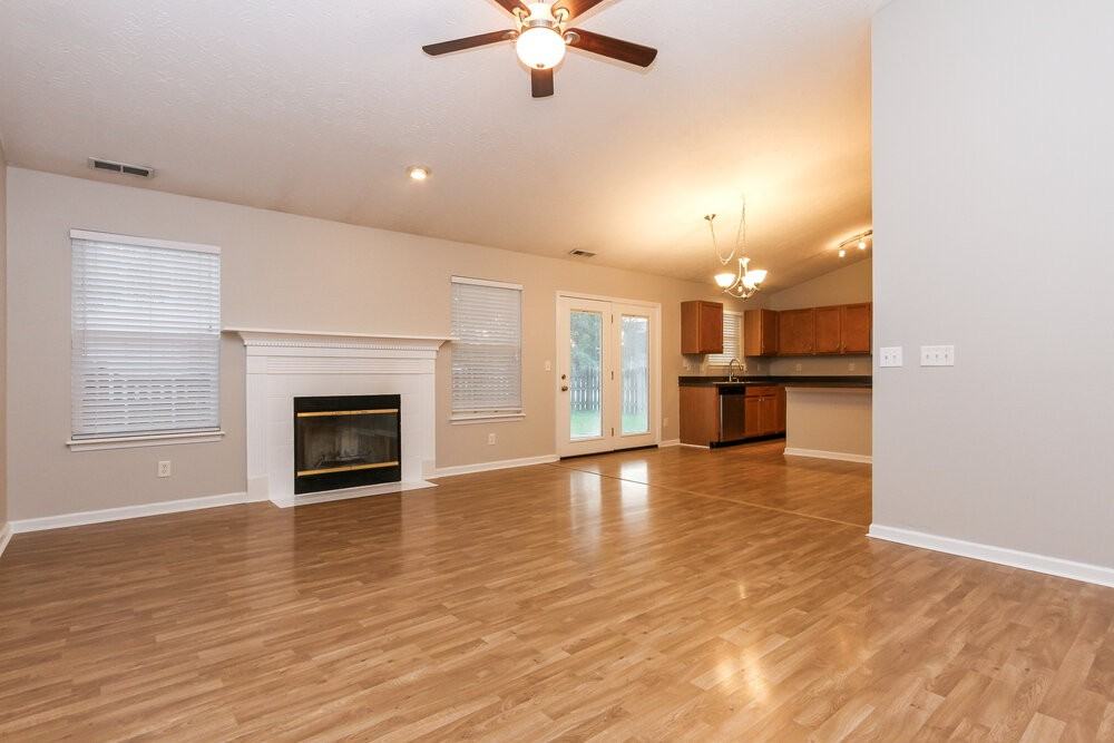 6150 Peregrine Blvd - Photo 4 of 15