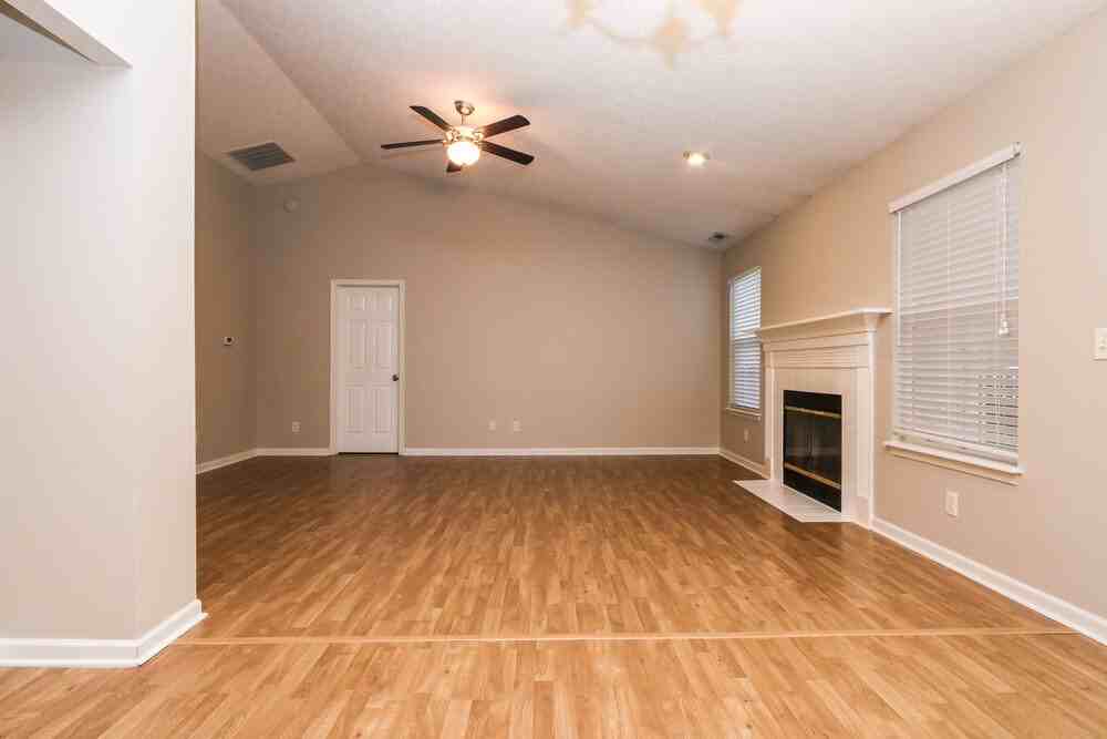 6150 Peregrine Blvd - Photo 5 of 15