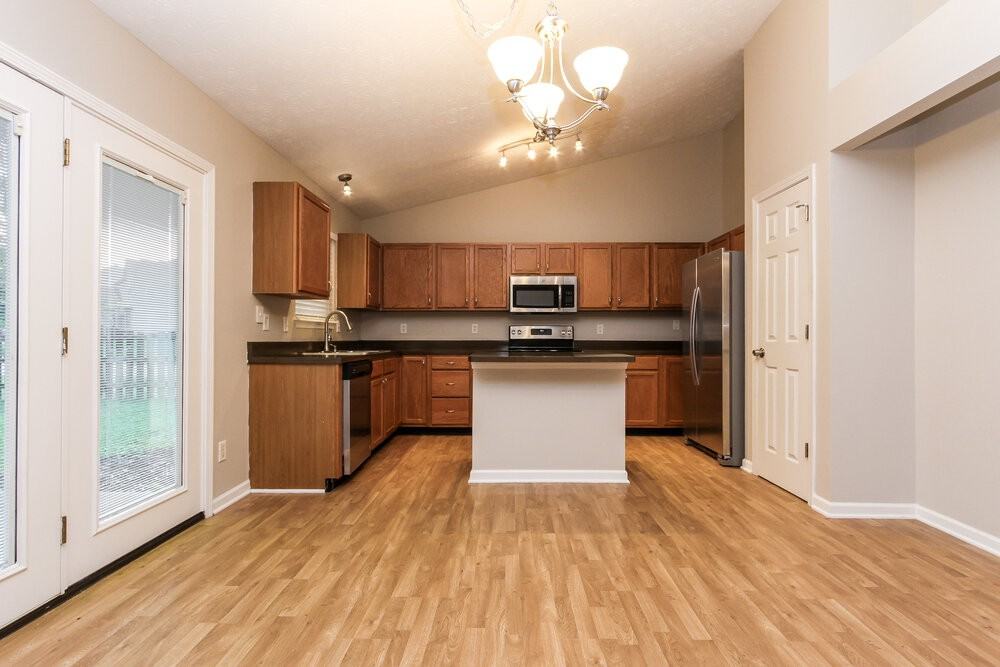 6150 Peregrine Blvd - Photo 7 of 15