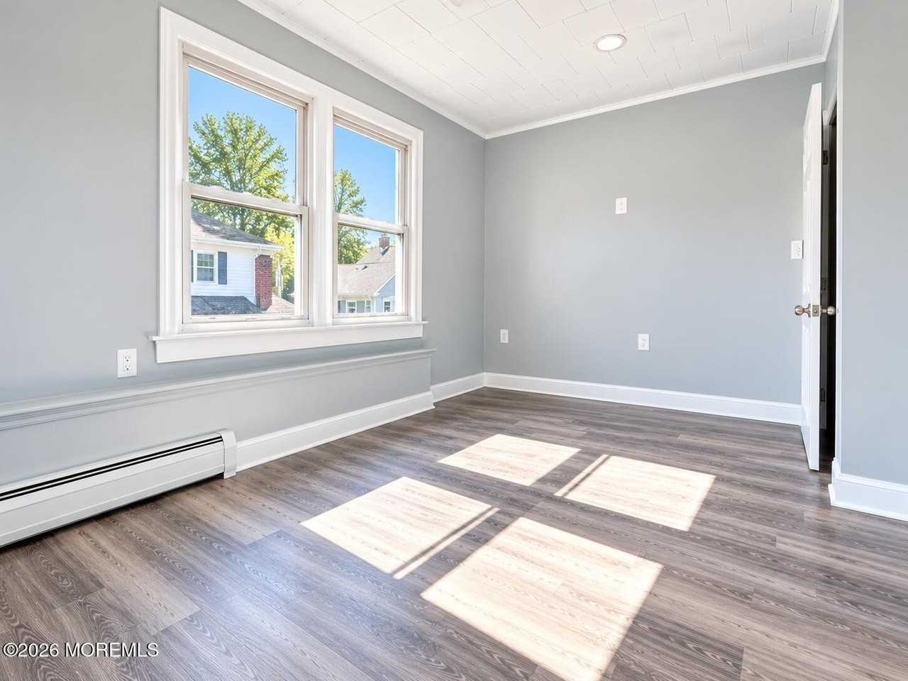 71 Oak St #R - Photo 7 of 9