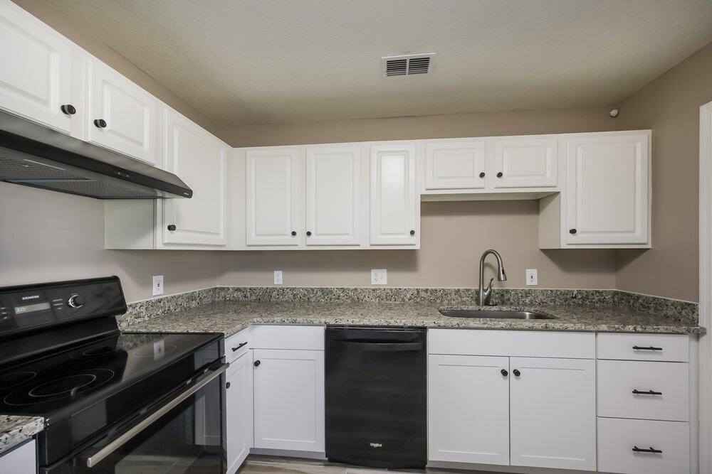 525 Oak Branch Cir - Photo 6 of 16