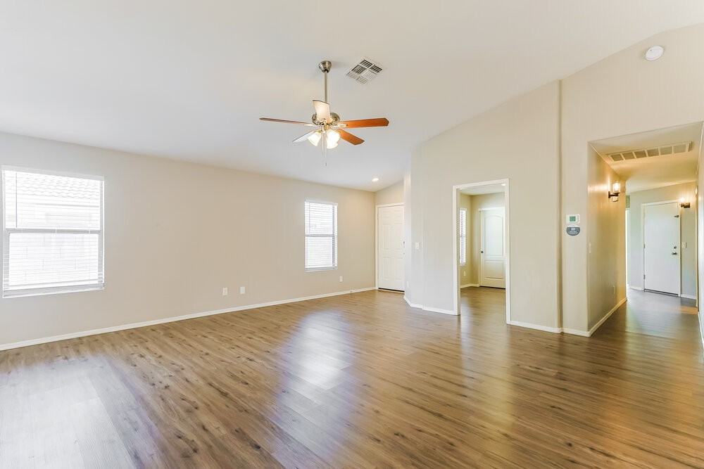 4057 S Summer Ct - Photo 3 of 16