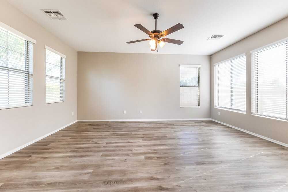3416 S Jacana Ln - Photo 4 of 17