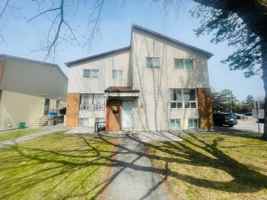 featured image of 16 Sonnet Cres #A