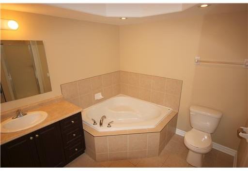 1238 Marenger St #16 - Photo 6 of 11