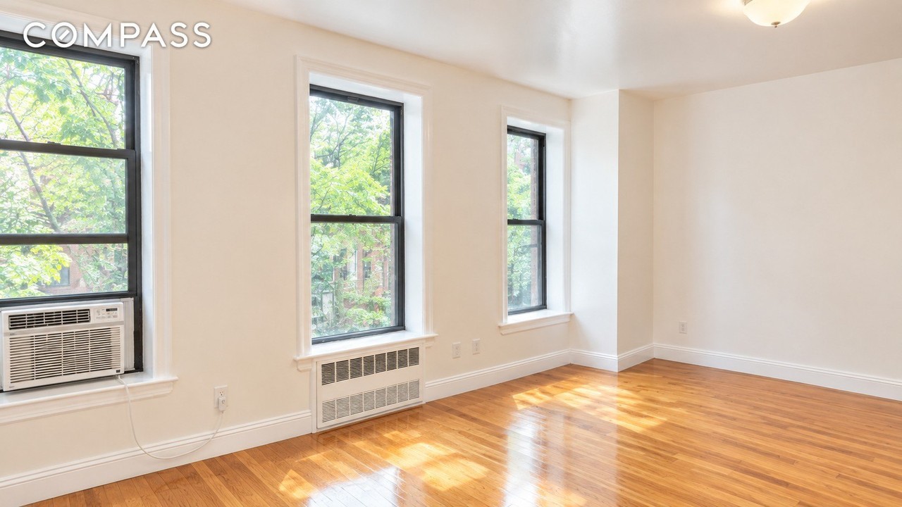 202 W 132nd St #3 - Photo 7 of 11