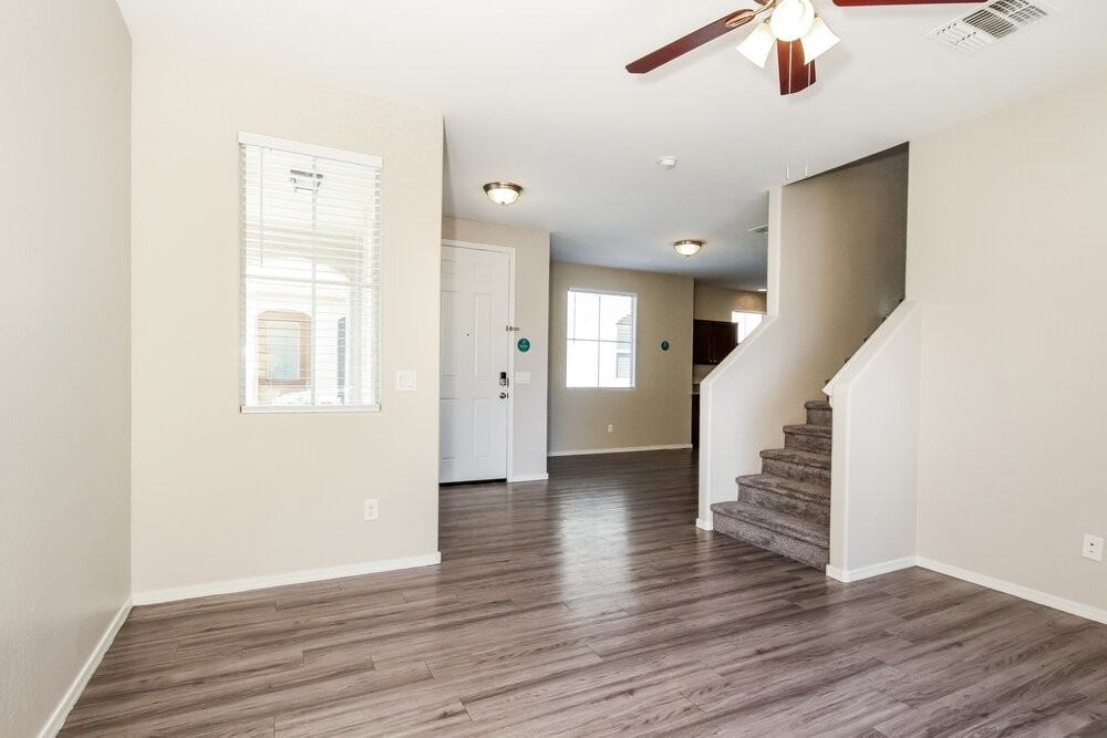 5438 W Fulton St - Photo 5 of 17