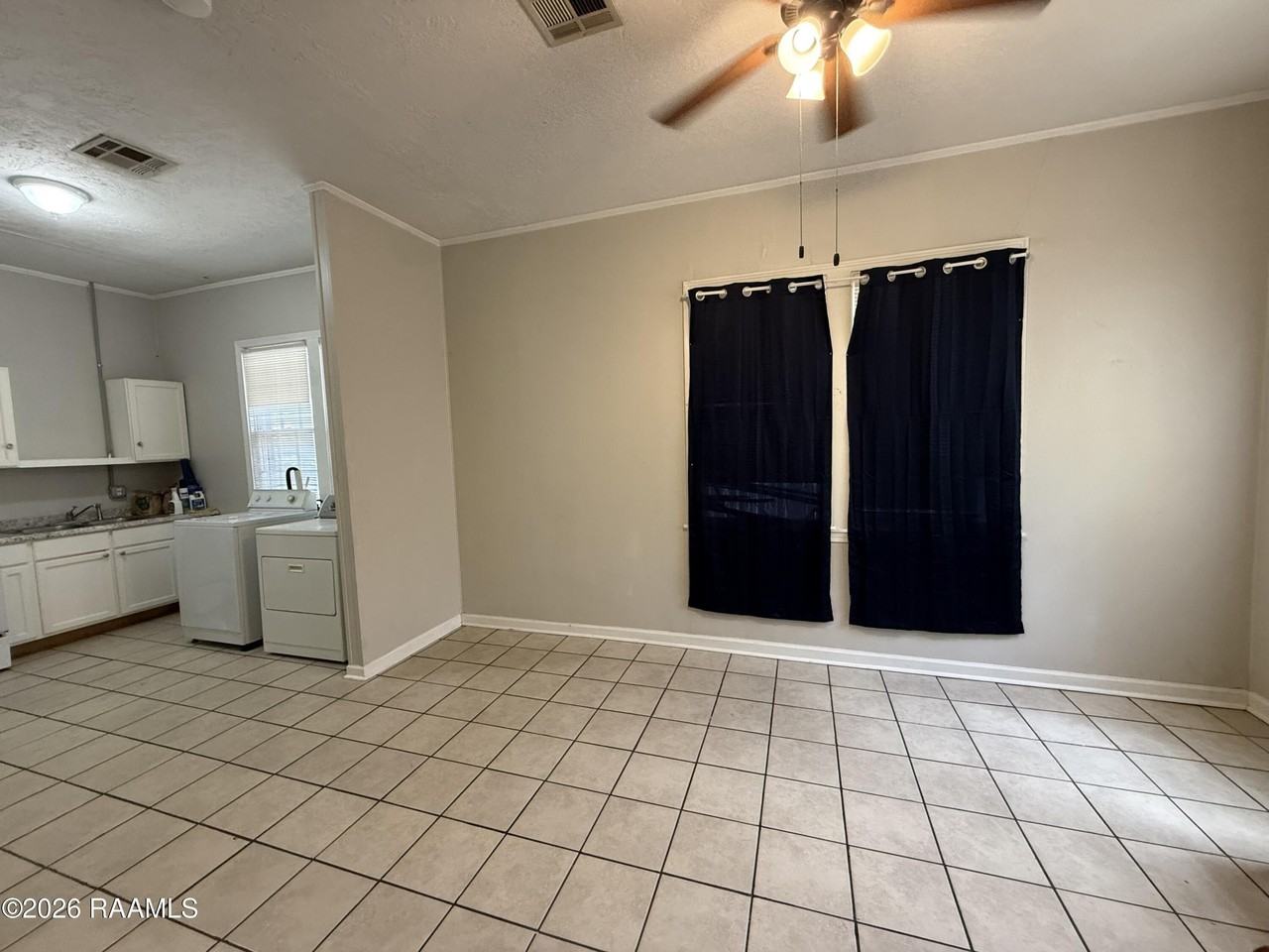 427 General Mouton Ave #C - Photo 4 of 4