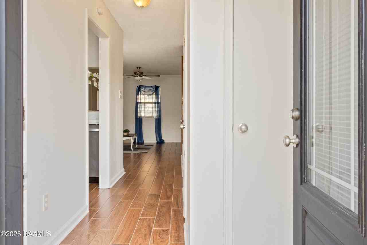 109 Southfield Pkwy - Photo 4 of 20