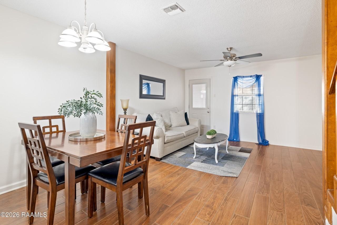 109 Southfield Pkwy - Photo 6 of 20