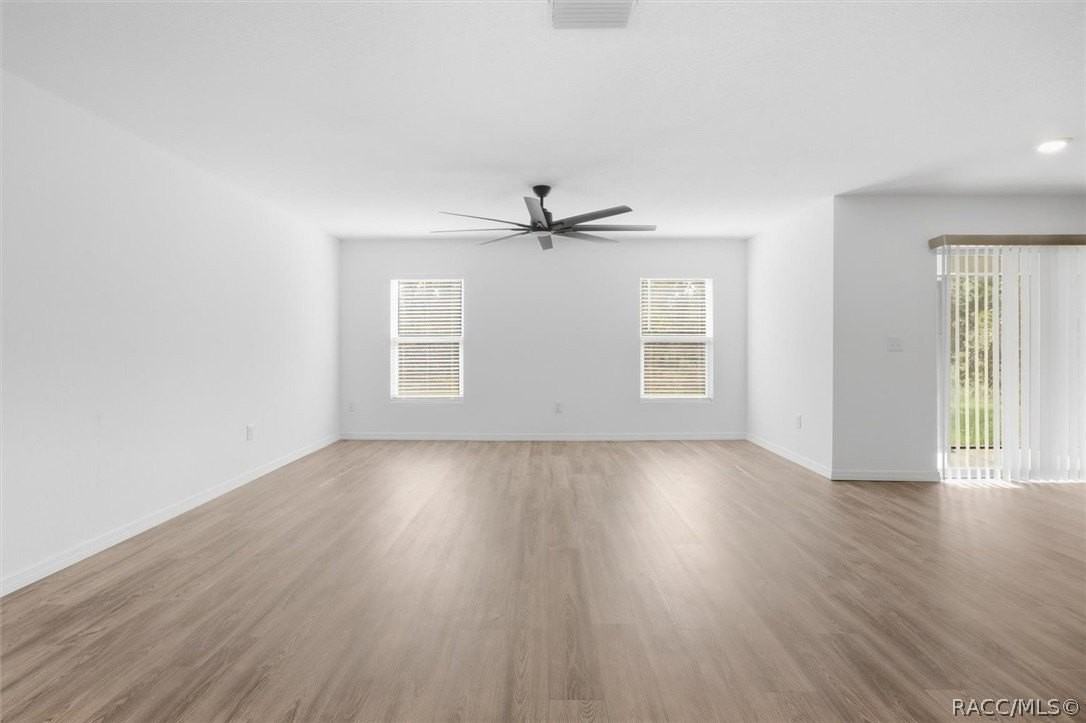 12 Pagoda Dr - Photo 5 of 39