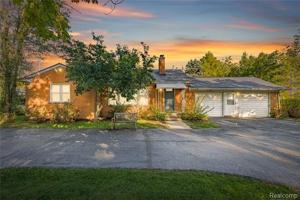 featured image of 6350 Livernois Rd