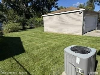22131 Kenosha St - Photo 3 of 22