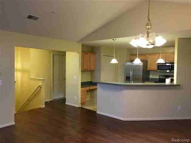 17203 Caitlin Cir - Photo 5 of 22