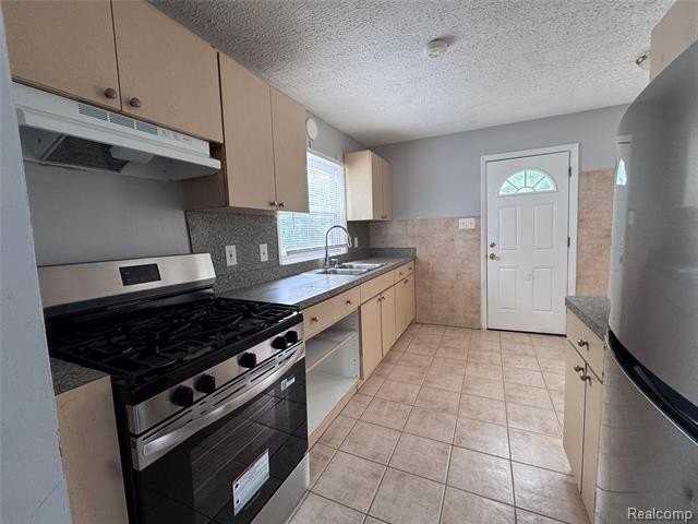 11096 Jewett Ave - Photo 4 of 12