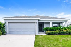 featured image of 130 Eloise Oaks Dr