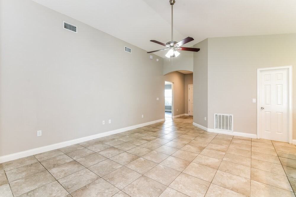 130 Eloise Oaks Dr - Photo 5 of 16
