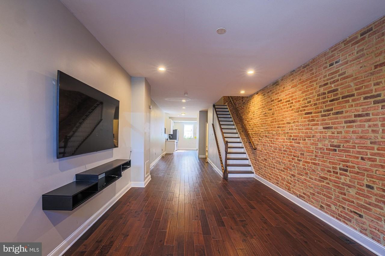 27 S East Ave - Photo 6 of 39
