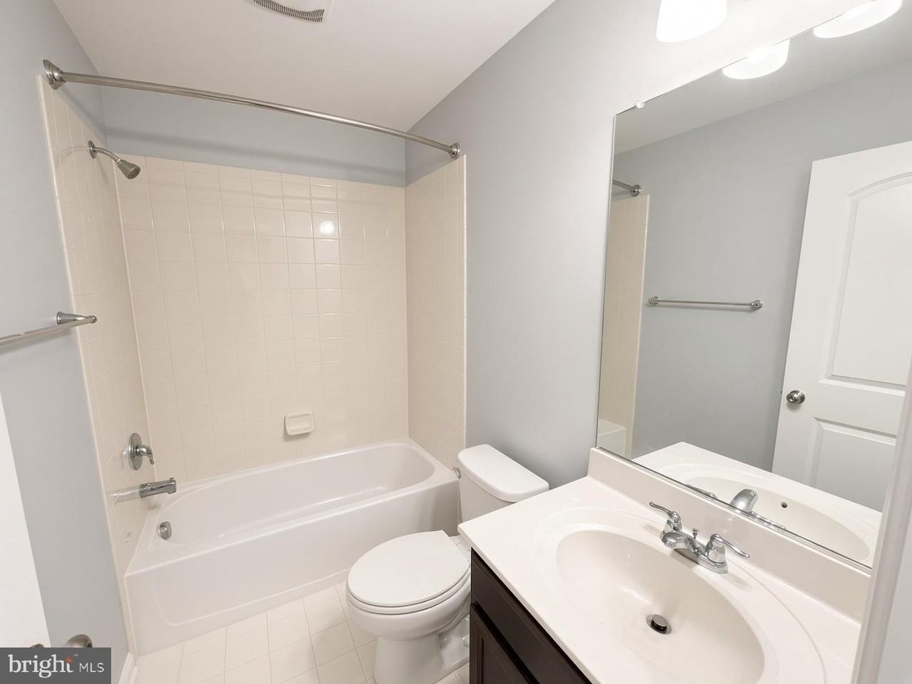9600 Smithview Pl - Photo 6 of 14