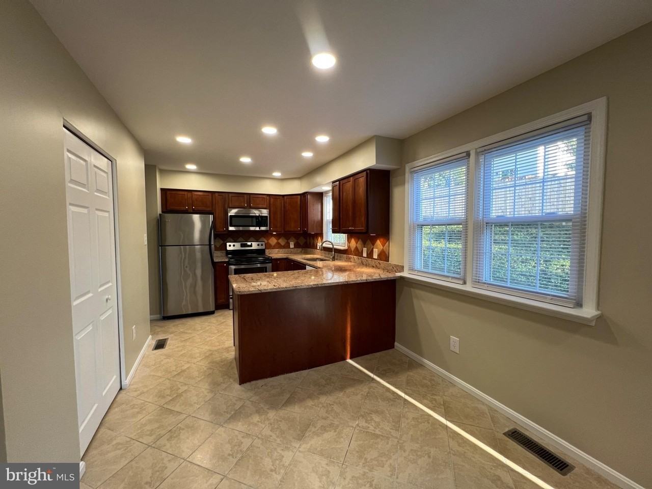 3509 Kings Cross Rd - Photo 7 of 26