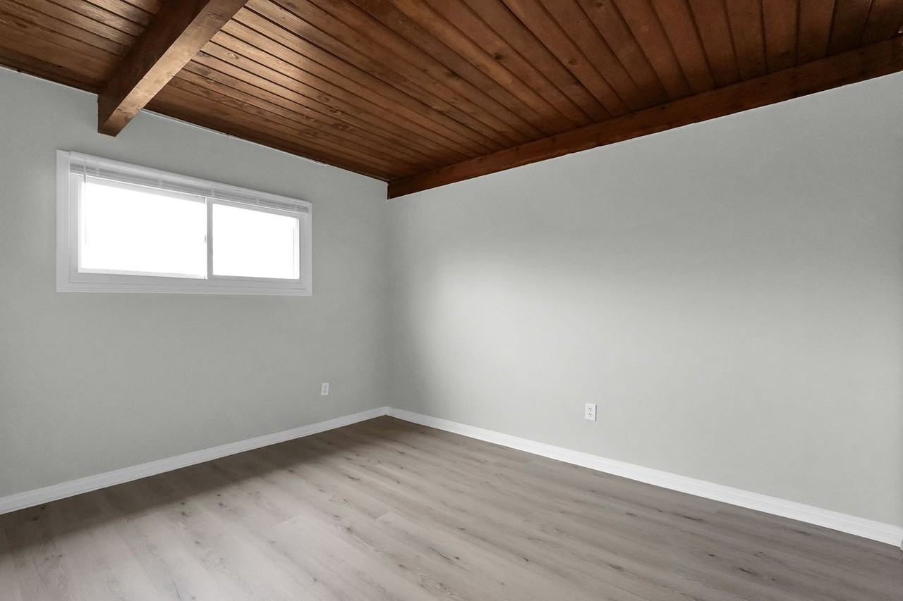 3205 Joan Rd #H - Photo 7 of 32