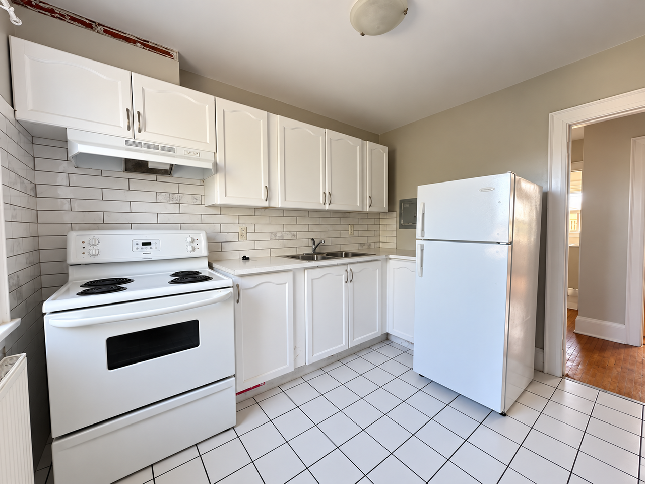 4 Eleanor Avenue #2 - Photo 5 of 7