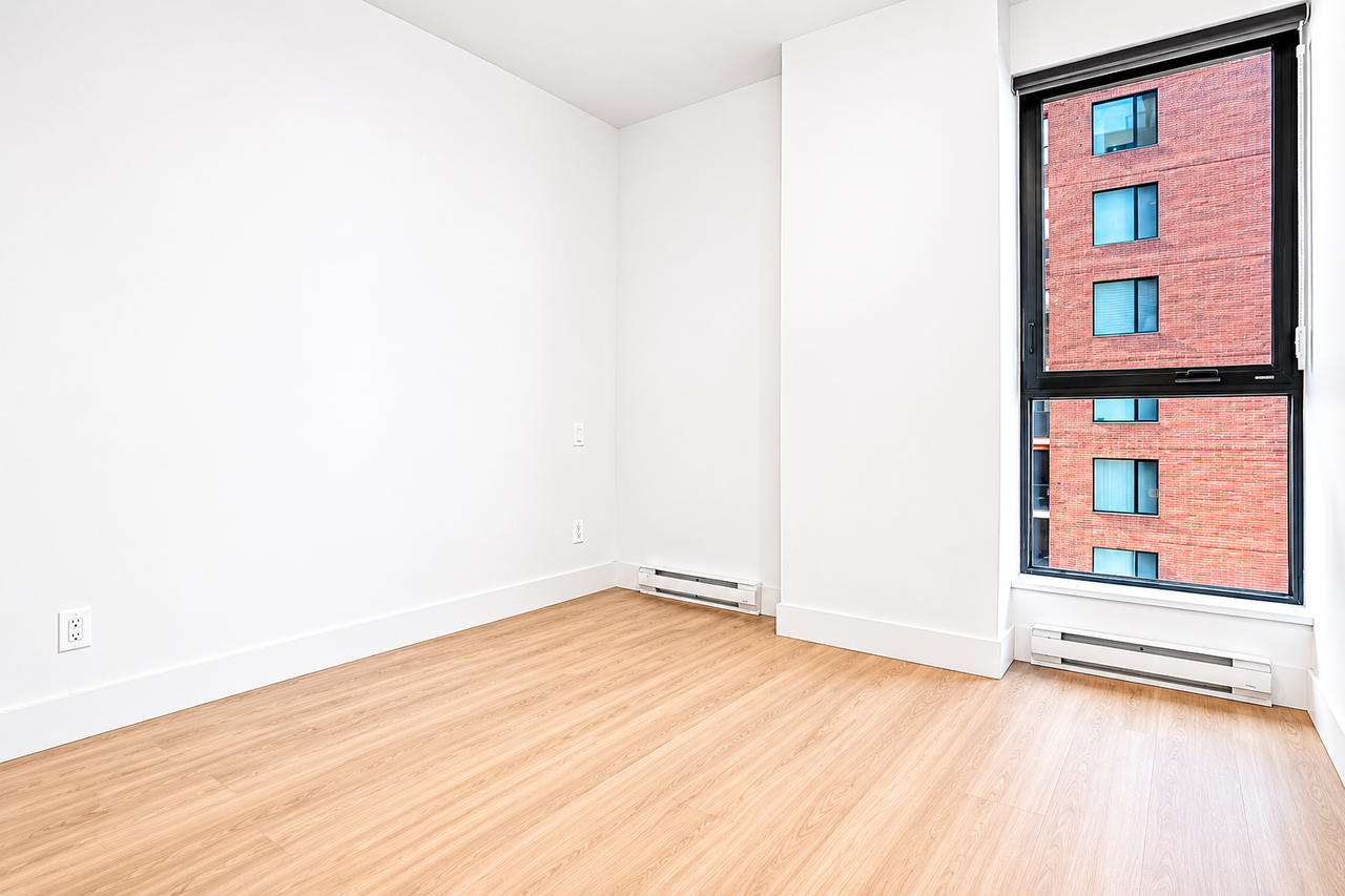 1700 Boulevard Angrignon #1102 - Photo 7 of 38
